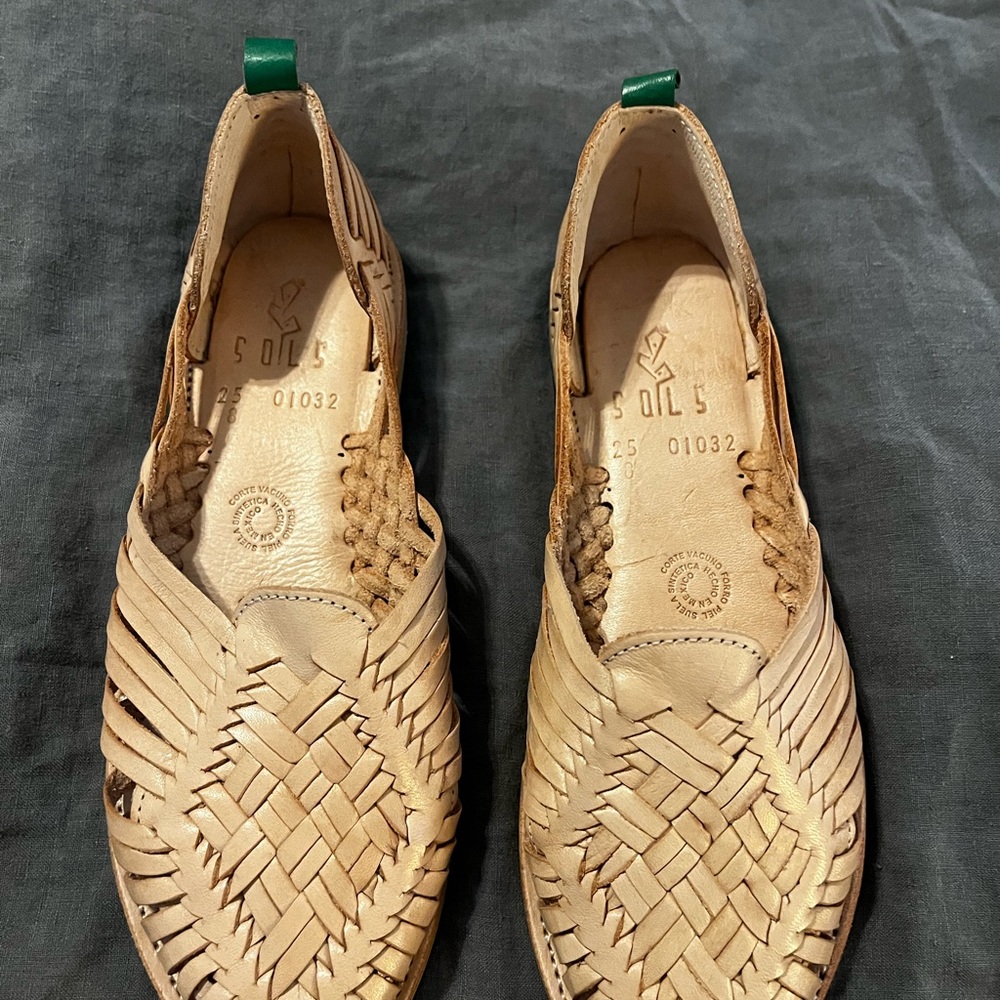 Sols Huaraches size 8 in Natural color